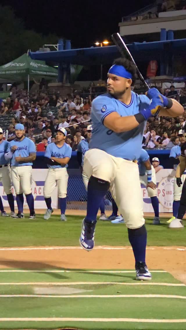 La Tribu en Instagram — publicación 2